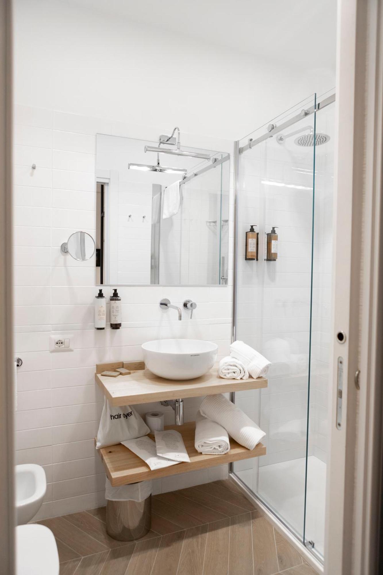 Отель Domus Vitra Рим Экстерьер фото